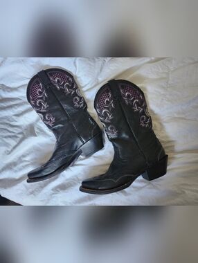 Ariat Black Leather Western Boots with Pink Stitching And Roses